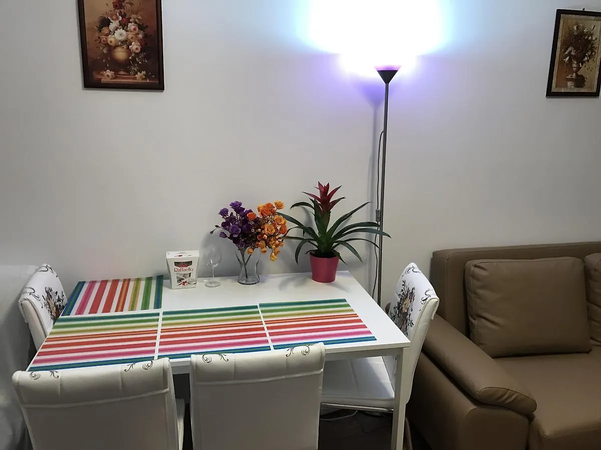 Carol City Park Apartment Bucarest